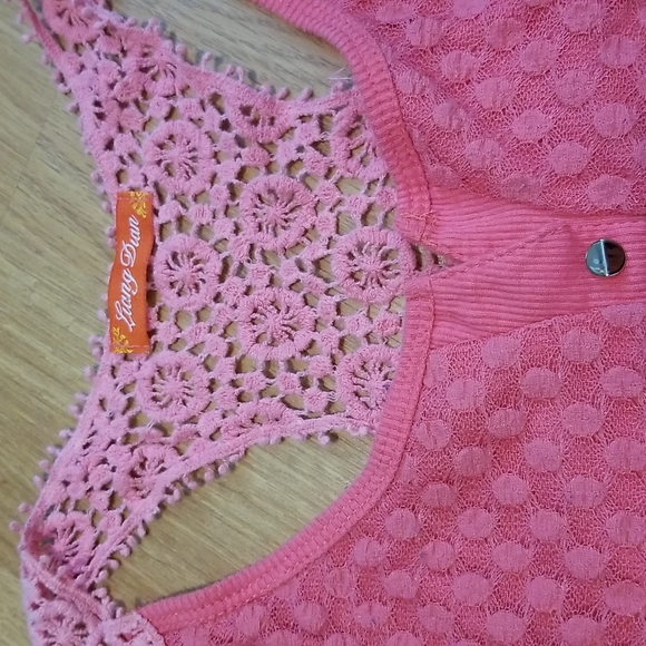 Liang Dian pink tank top with lace and bow GUC - Picture 6 of 10